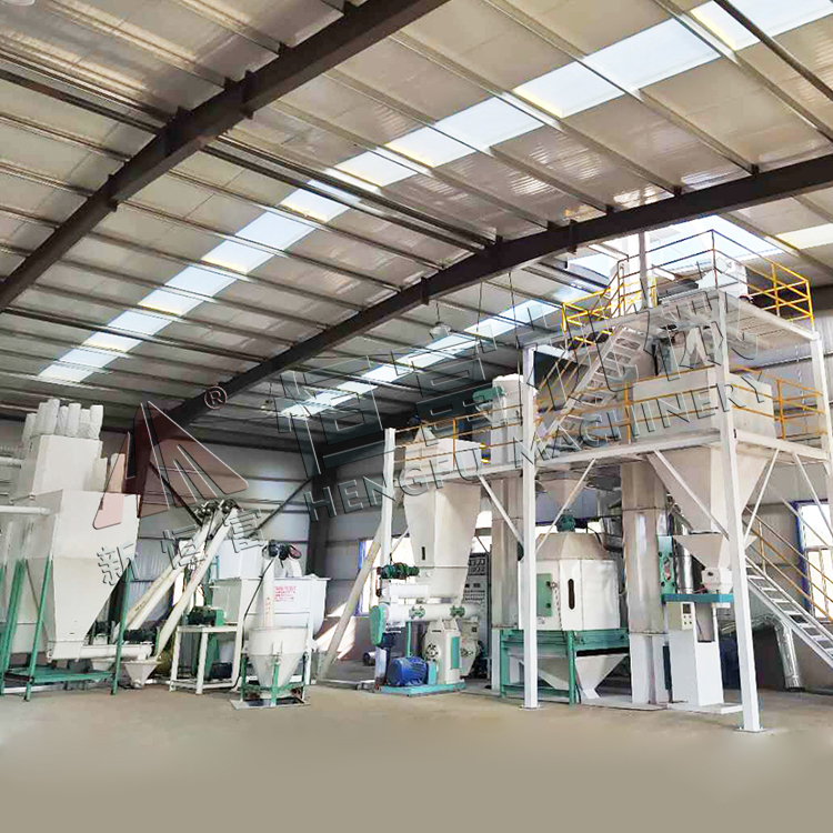 內蒙古（gǔ）鄂托克旗304草粉顆粒飼（sì）料機組