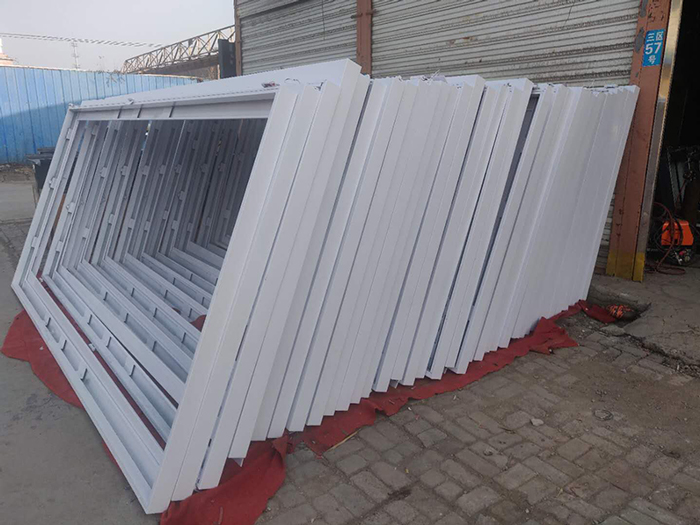 森（sēn）亮金屬